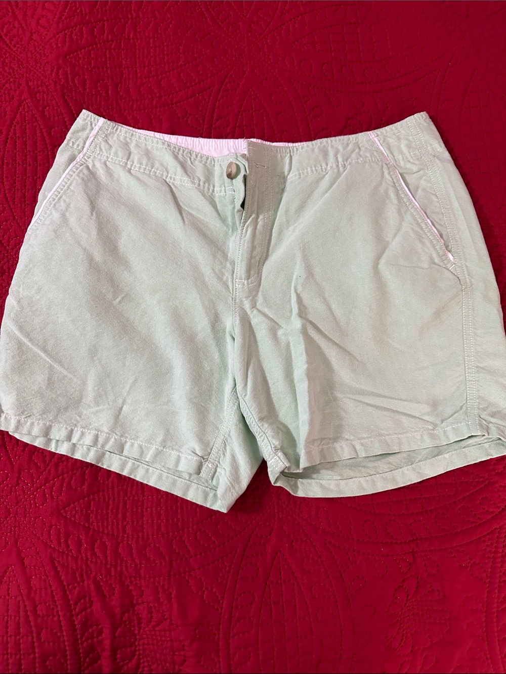 Columbia Mint Casual Shorts size 10 with 6” inseam